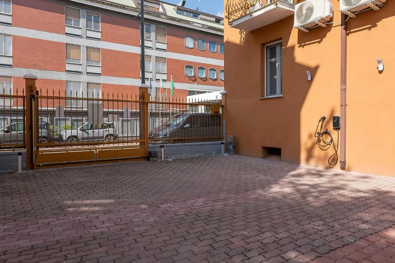 Leader Apartment 1 - Monzino - Hockey Msg Arena - Linate - Milan