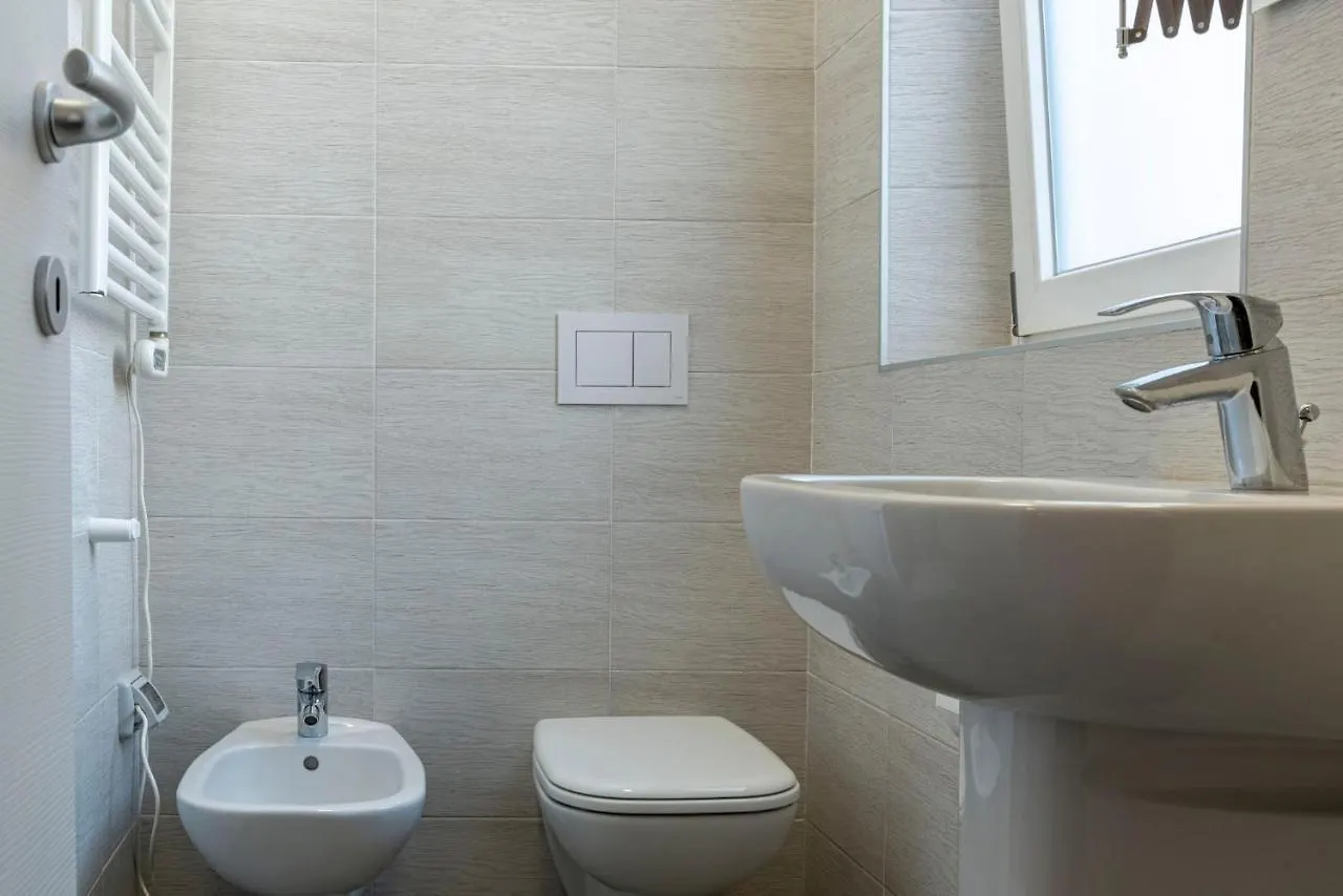 Leader Apartment 1 - Monzino - Hockey Msg Arena - Linate - Milan