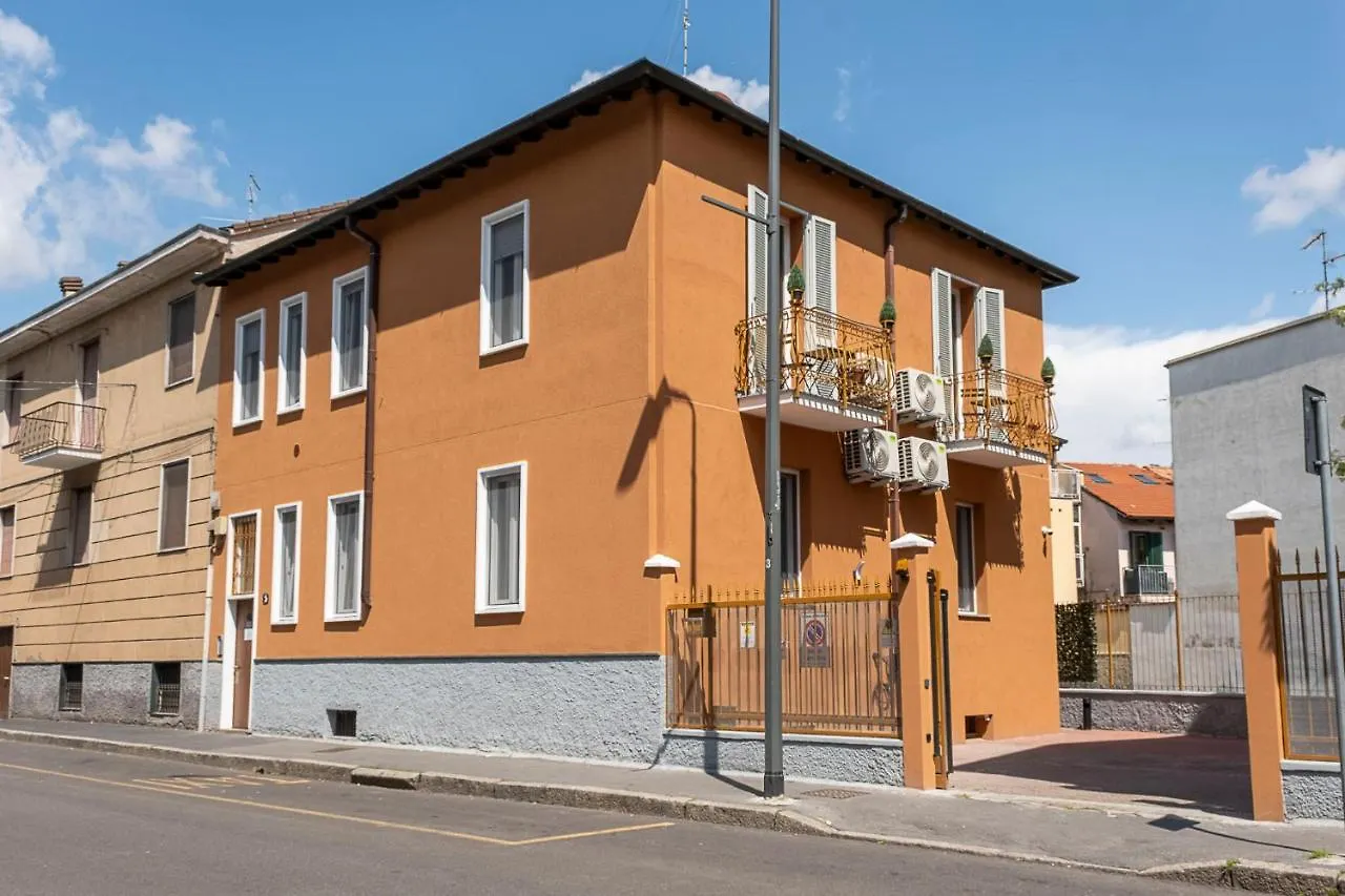 Leader Apartment 1 - Monzino - Hockey Msg Arena - Linate - Milan Italy